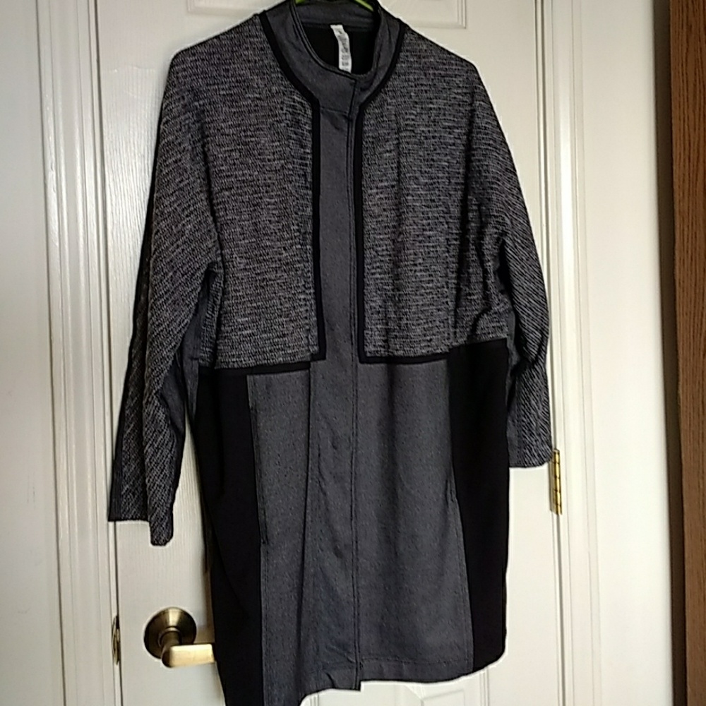 Lululemon Cocoon Car Coat M